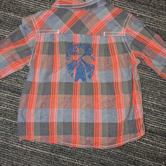 👉10/10$ Buttons Down Shirts 6-9M - Picture 5 of 5